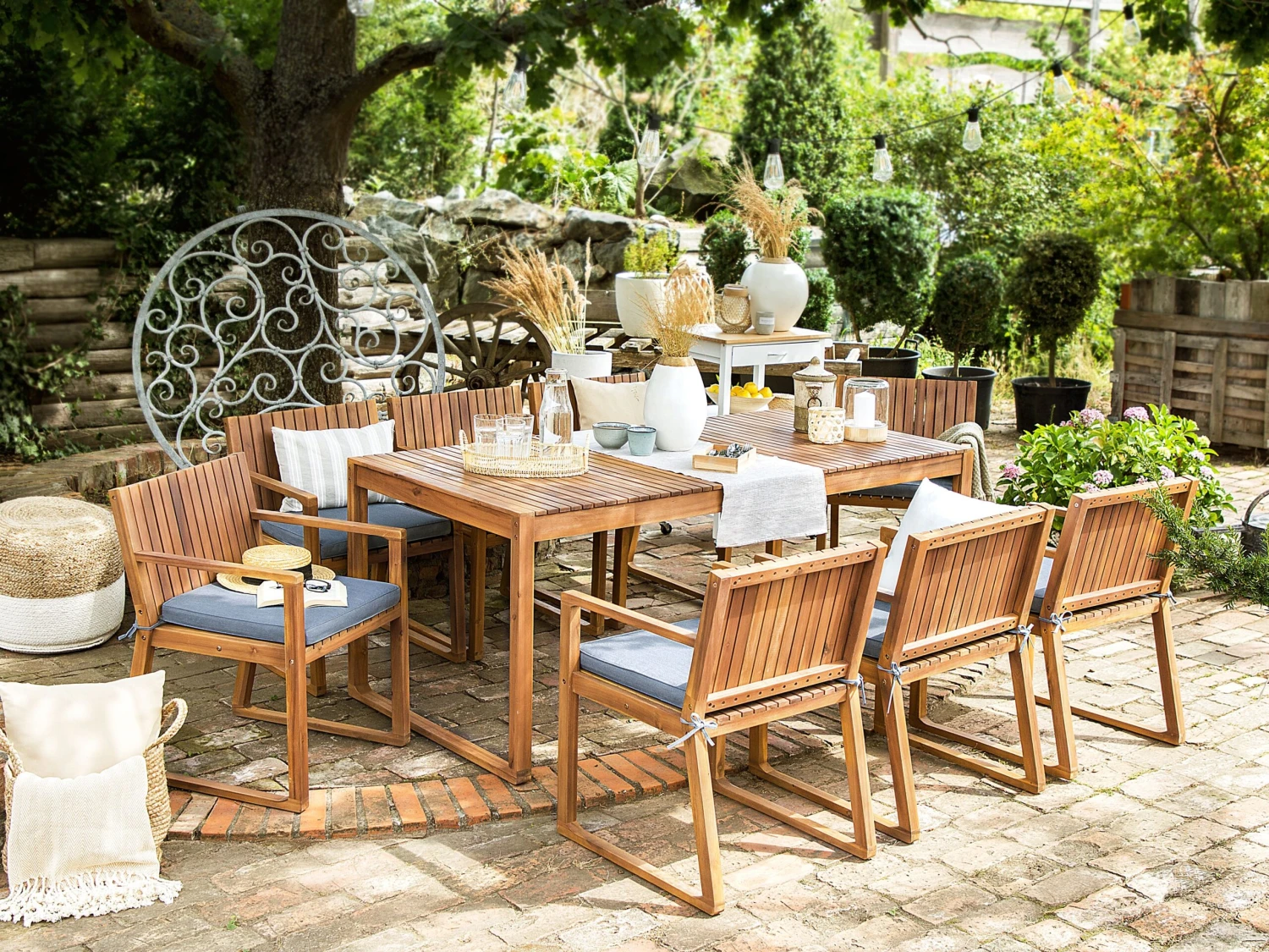 8 Seater Acacia Wood Garden Dining Set With Blue Cushions SASSARI - Image 2