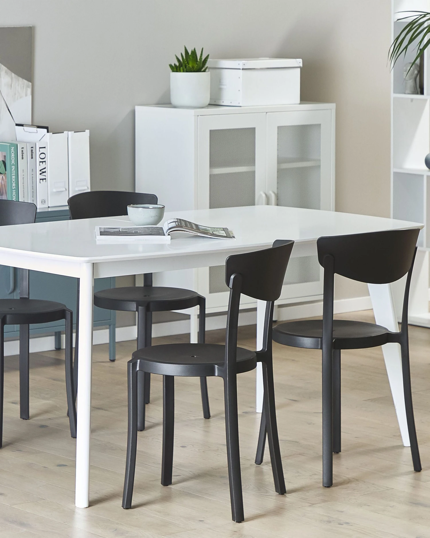 Set Of 4 Dining Chairs Black VIESTE - Image 3