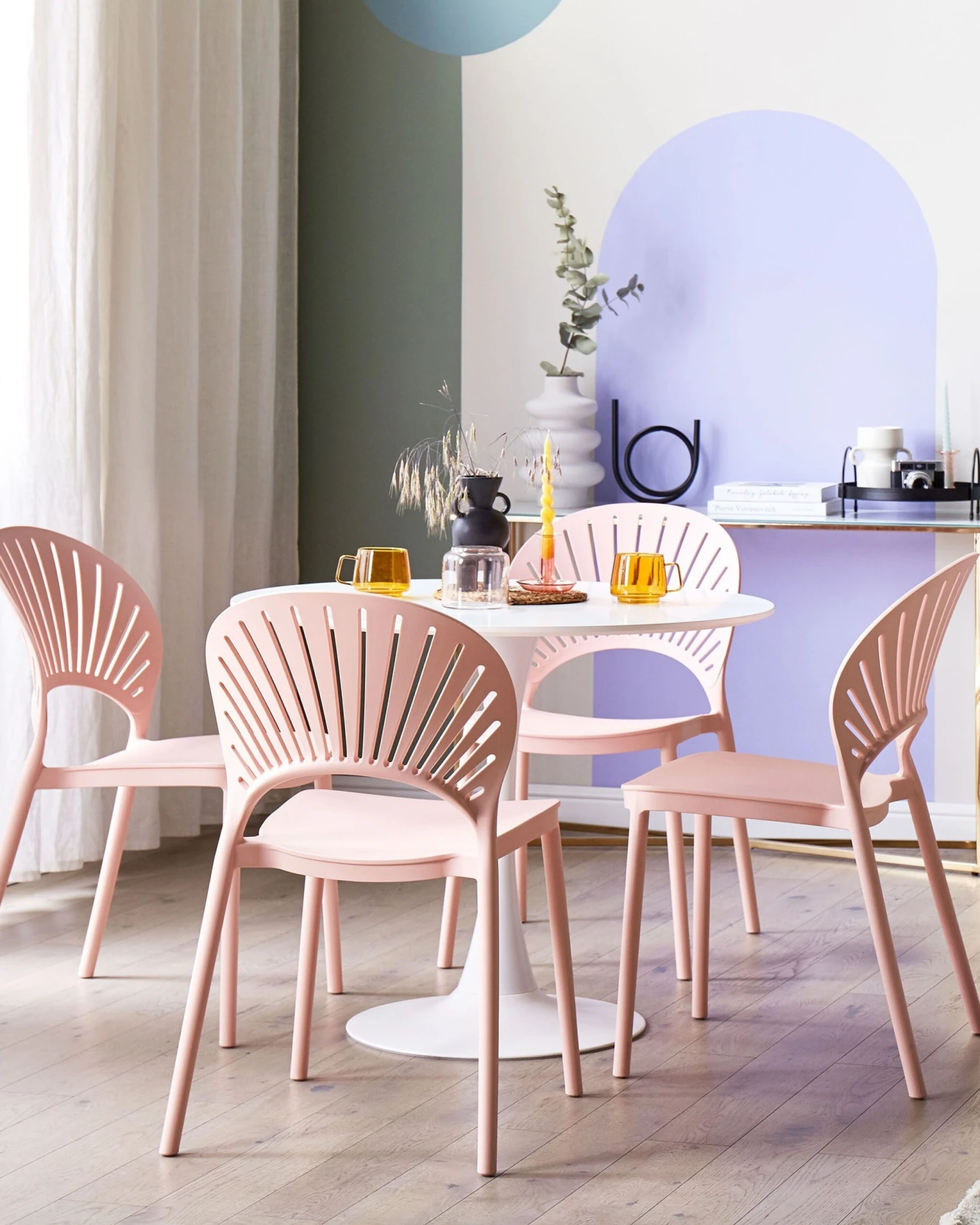 Set Of 4 Plastic Dining Chairs Pink OSTIA 3 Set Of 4 Plastic Dining Chairs Pink OSTIA - Image 3